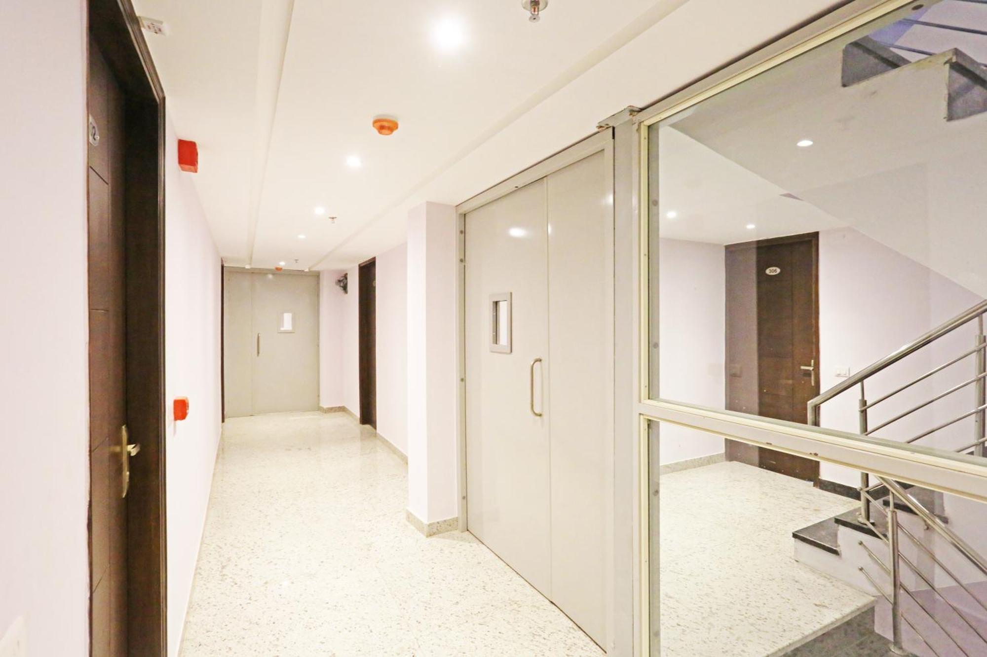 Frankstay By Hotel Mayfair Newly Built - Ню Делхи Екстериор снимка