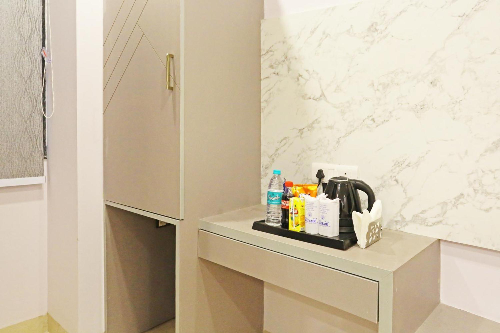 Frankstay By Hotel Mayfair Newly Built - Ню Делхи Екстериор снимка